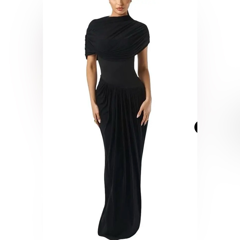 Heiress Beverly Hills Black Draped shoulder dress